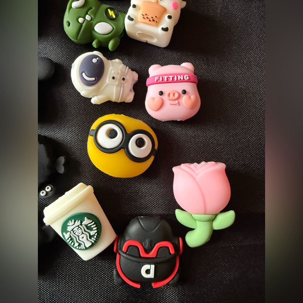 New 20 Pack of Characters for Cable Buddies. Phone chargers any Cable Addition - Picture 3 of 7